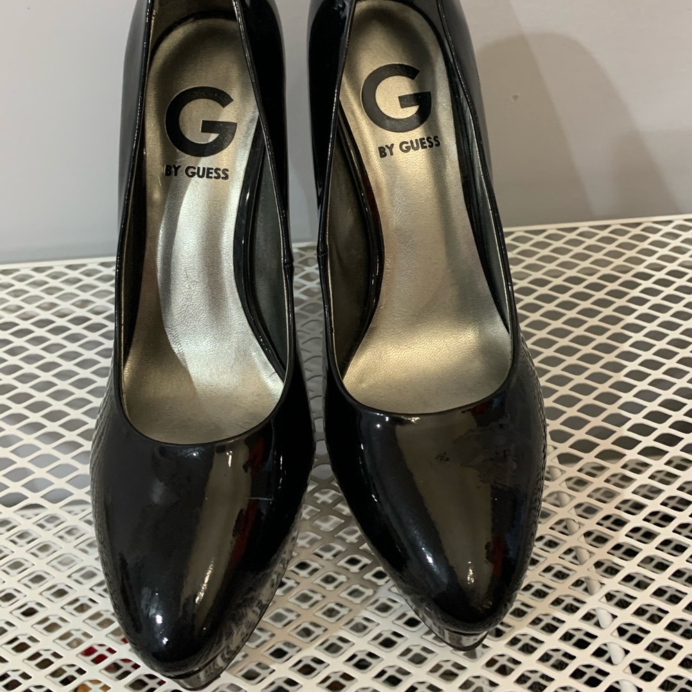 G by Guess Pumps Size 6.5